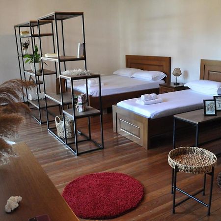 Timber Guest House Berat Luaran gambar